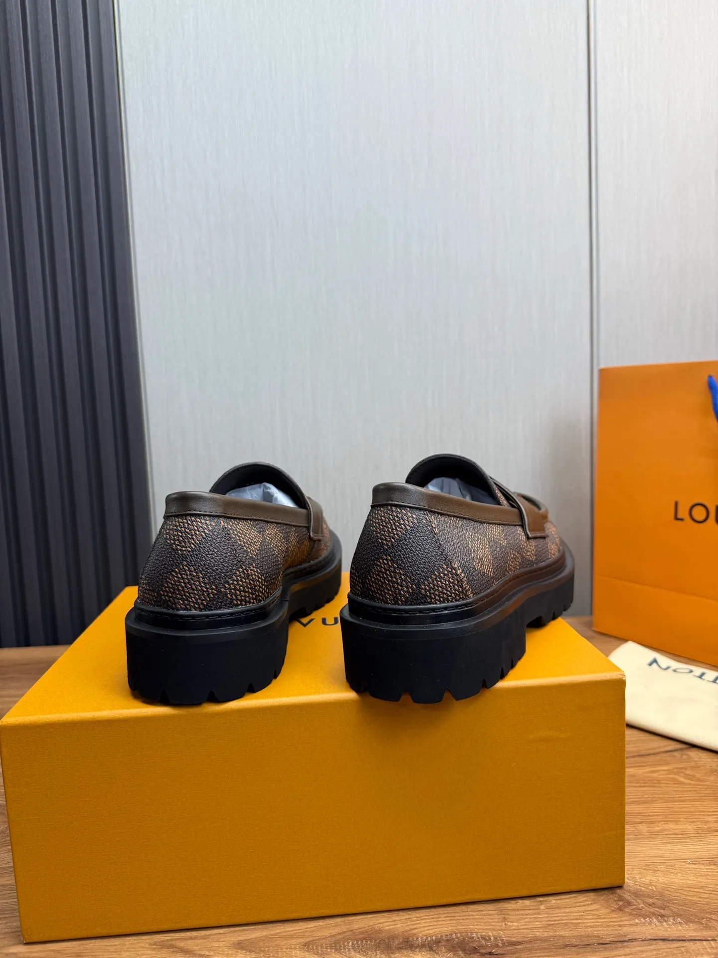 Men's shoes 💰640💰 LV. - Men's business casual leather shoes, top quality cow products. 1:1 shipment ⬆️Luxury and noble 👞All imported original brand leather materials, just to create a more comfortable wearing experience, upper: original cowhide ➕Imported full cow lining, original outsole ✔️36-45 (38.45 non-refundable)